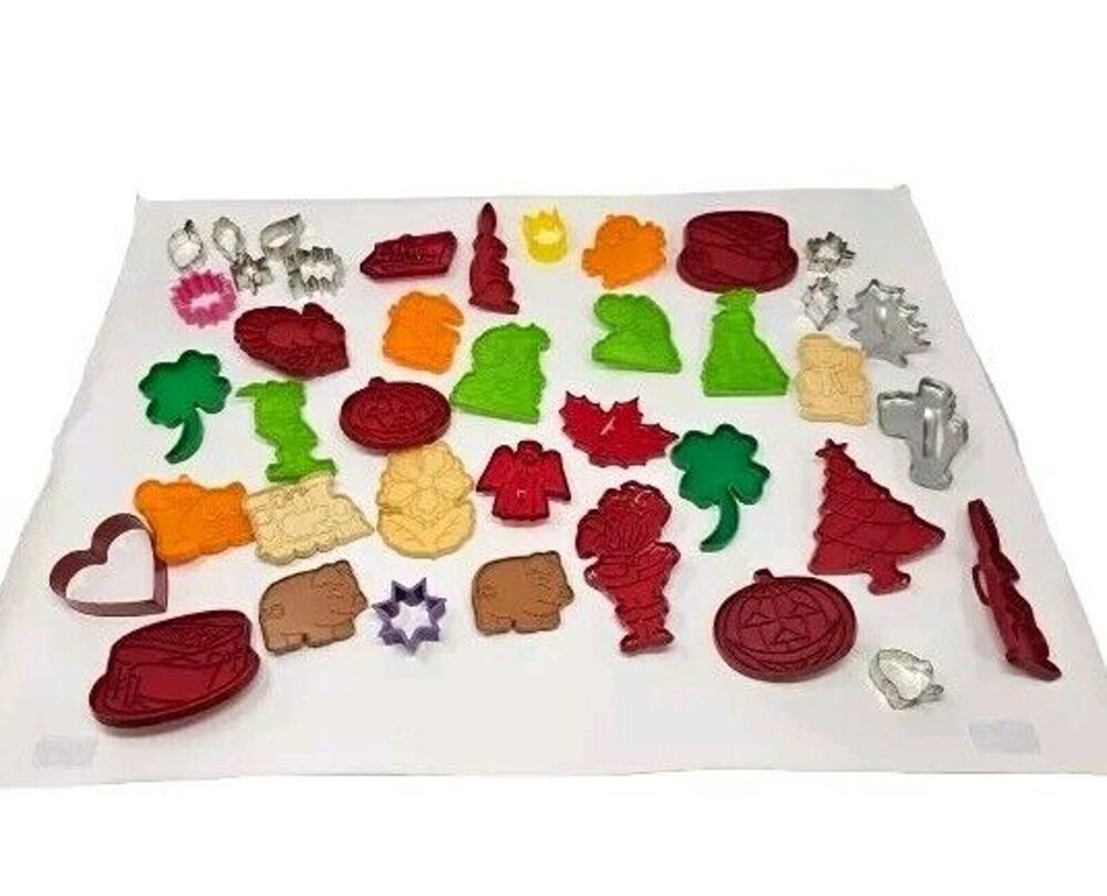 Lot of 30+ Vintage Cookie Cutters Hallmark Tupperware Hutzler Holiday 80s